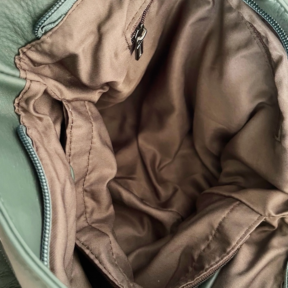 Yaluxe Leather Crossbody Bag 
HOST PICK - Picture 9 of 16